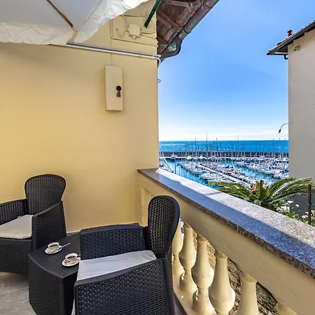 Hostdomus-marine Sea View Apartment Finale Ligure