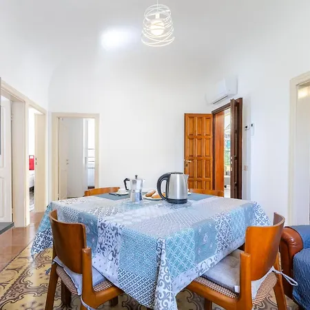 Apartment Hostdomus-marine Sea View